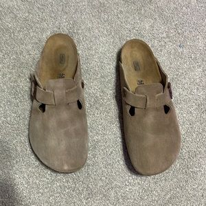 Birkenstock Boston size 9us men